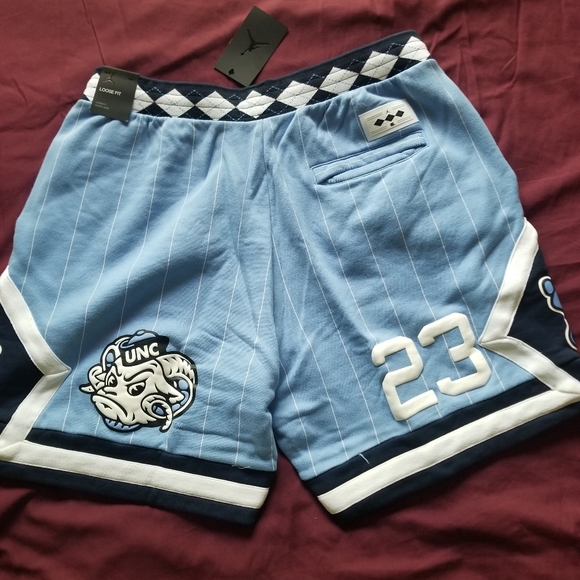 Nike Air Jordan UNC Chapel Hill Shorts - Picture 15 of 16
